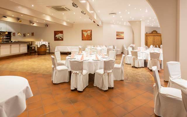 Restaurant "Grüne Stute" - Saaltische